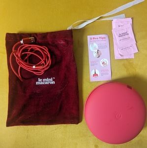 Le Mini Macaron gel nails set with LED lamp